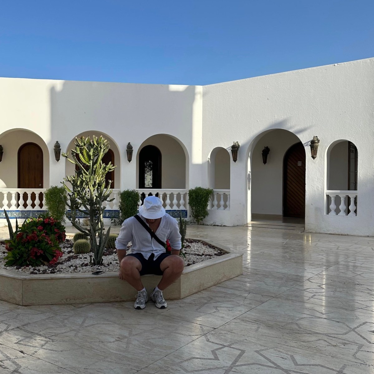 Hurghada: zengin, fakir ve köpekbalığı&nbsp;🦈